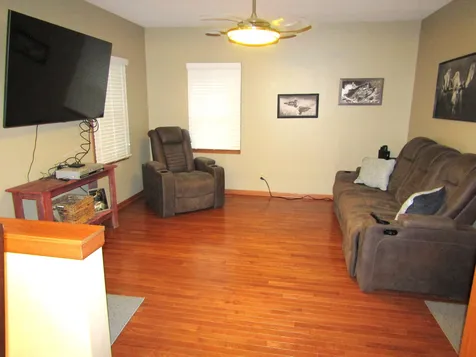 407 Eichelberger Avenue Montevideo MN 56265