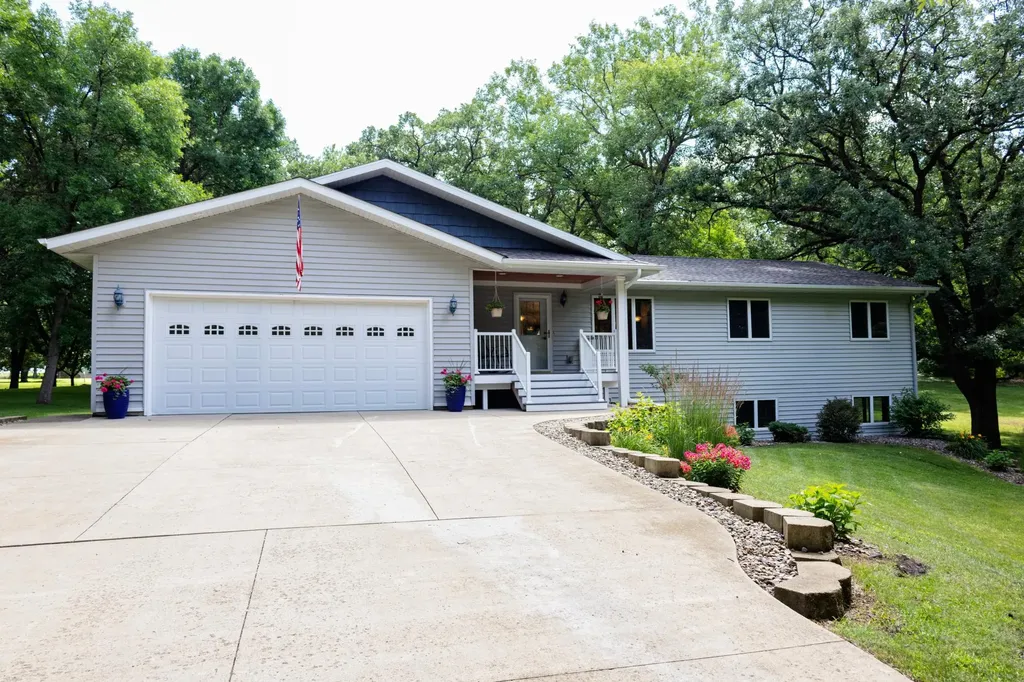 2485 Reeds Villa Lane SW Alexandria MN 56308