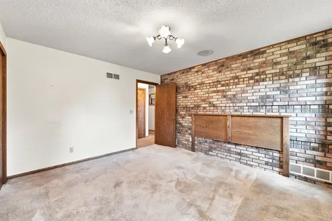 1017 9th Street Gaylord MN 55334