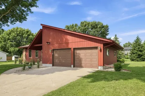 1017 9th Street Gaylord MN 55334