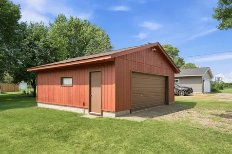 1017 9th Street Gaylord MN 55334