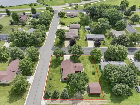 1017 9th Street Gaylord MN 55334