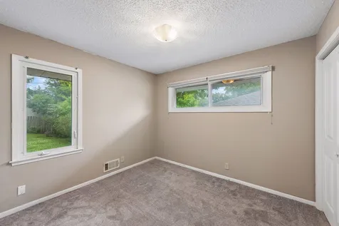 3319 75th Street E Inver Grove Heights MN 55076