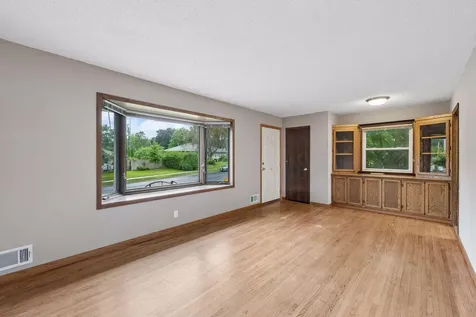 3319 75th Street E Inver Grove Heights MN 55076
