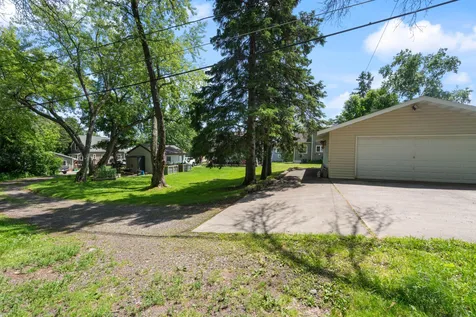 4527 Dodge Street Duluth MN 55804