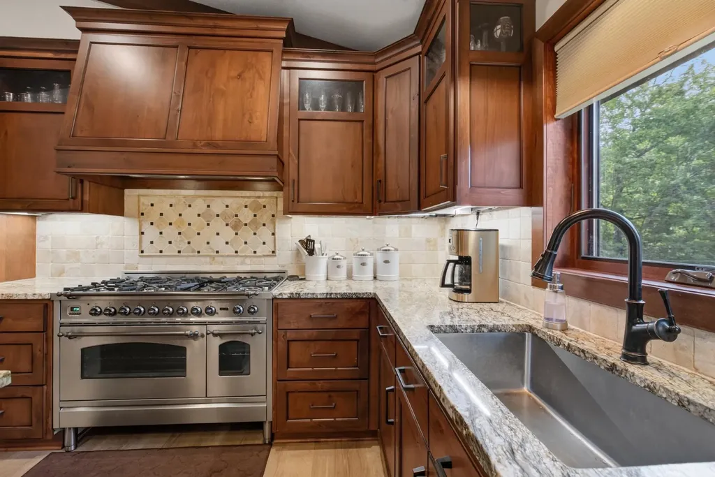 16433 224th Avenue NW Elk River MN 55330