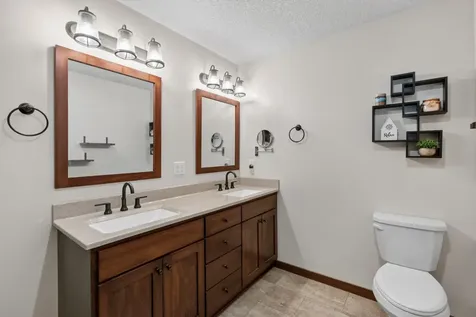 16433 224th Avenue NW Elk River MN 55330