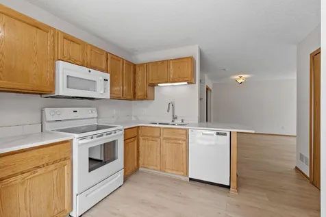 623 Mariner Way Woodbury MN 55129