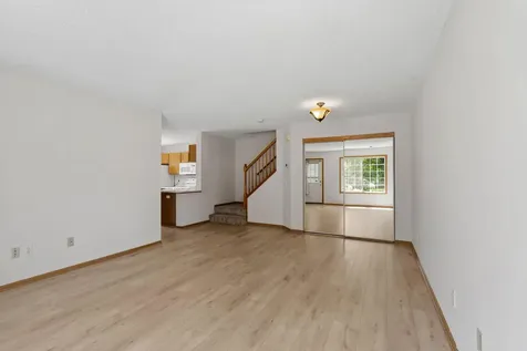 623 Mariner Way Woodbury MN 55129