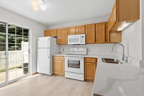 623 Mariner Way Woodbury MN 55129