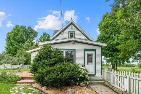 34501 Vista Road Taylors Falls MN 55084