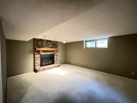 13701 Wood Lane Hopkins MN 55305