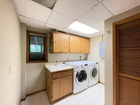 13701 Wood Lane Hopkins MN 55305