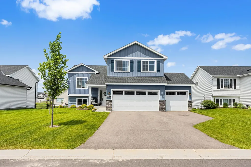 1622 Oak Ridge Street Hanover MN 55341
