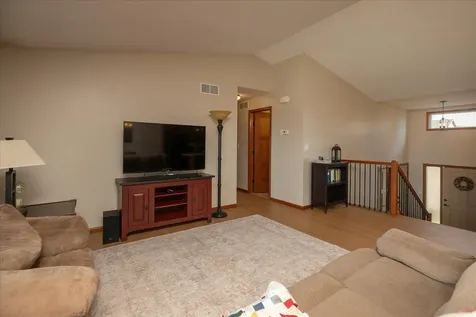 5451 Castleview Drive NW Rochester MN 55901