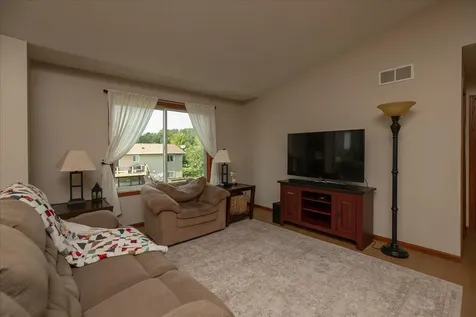 5451 Castleview Drive NW Rochester MN 55901