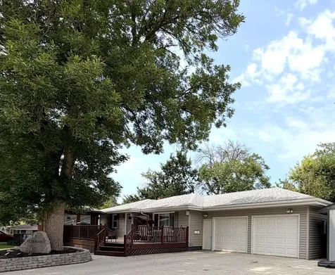598 Prospect Avenue Windom MN 56101