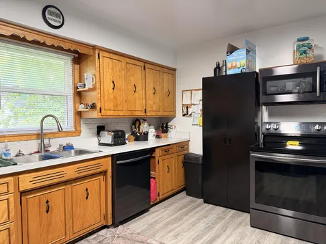 598 Prospect Avenue Windom MN 56101