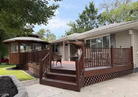 598 Prospect Avenue Windom MN 56101
