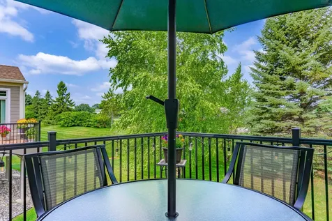 988 Daylily Drive Victoria MN 55386