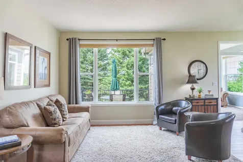 988 Daylily Drive Victoria MN 55386
