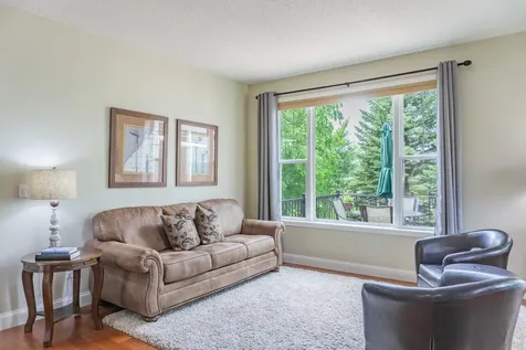 988 Daylily Drive Victoria MN 55386