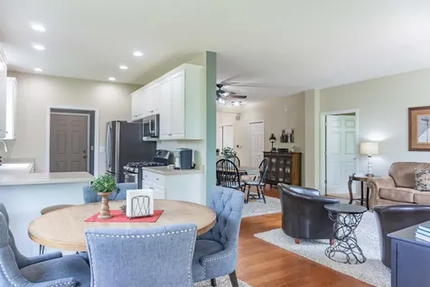 988 Daylily Drive Victoria MN 55386