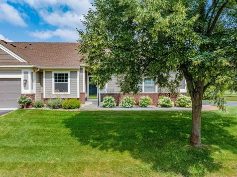 988 Daylily Drive Victoria MN 55386