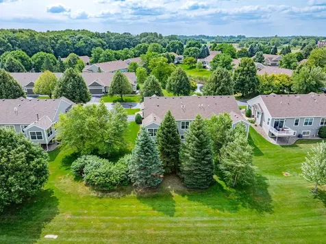 988 Daylily Drive Victoria MN 55386
