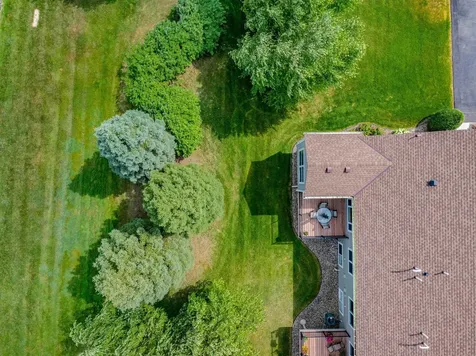 988 Daylily Drive Victoria MN 55386