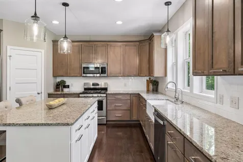 20352 Hampton Avenue Lakeville MN 55044