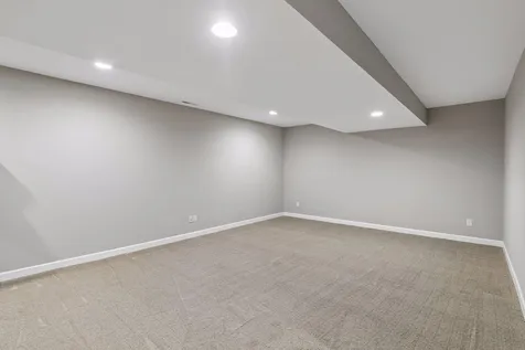 20352 Hampton Avenue Lakeville MN 55044