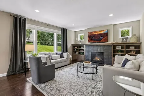 20352 Hampton Avenue Lakeville MN 55044