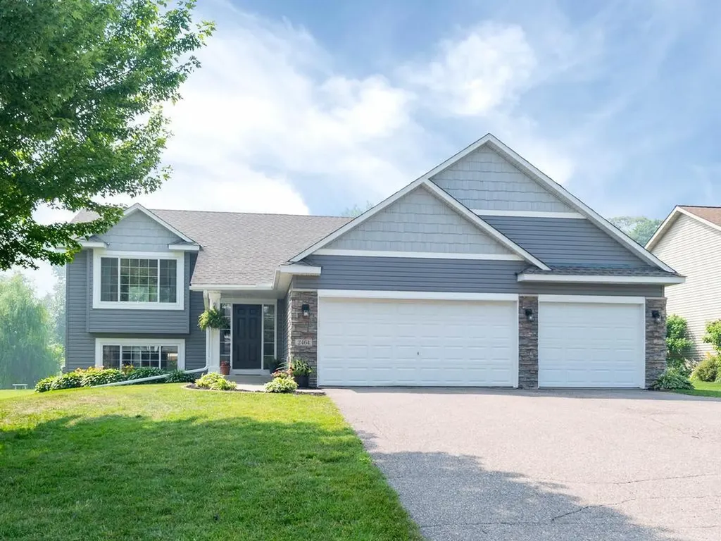 2464 River Bend Trail Mayer MN 55360