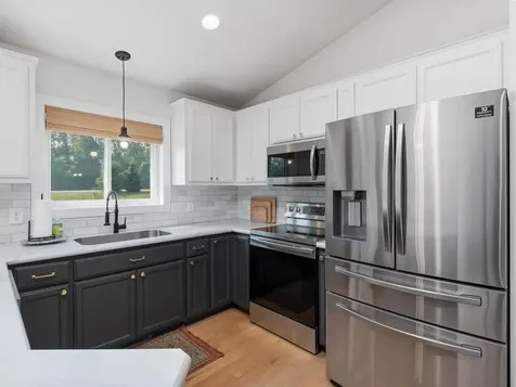 2464 River Bend Trail Mayer MN 55360