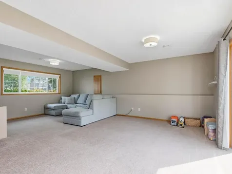 2464 River Bend Trail Mayer MN 55360