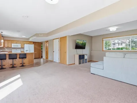 2464 River Bend Trail Mayer MN 55360