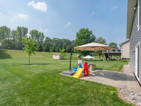 2464 River Bend Trail Mayer MN 55360