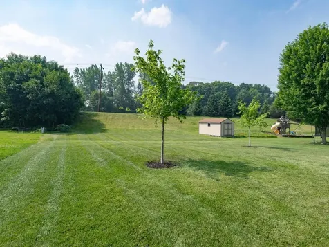 2464 River Bend Trail Mayer MN 55360