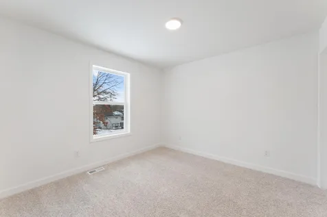 7518 Upper 42nd Street N Oakdale MN 55128