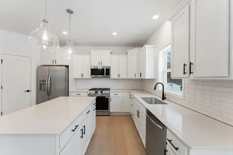 7518 Upper 42nd Street N Oakdale MN 55128