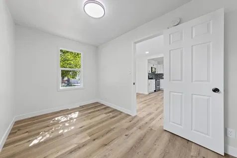 621 White Bear Avenue N Saint Paul MN 55106
