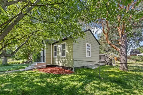 621 White Bear Avenue N Saint Paul MN 55106
