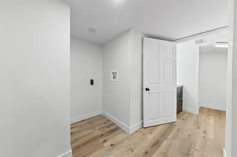 621 White Bear Avenue N Saint Paul MN 55106