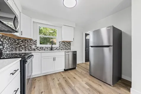 621 White Bear Avenue N Saint Paul MN 55106