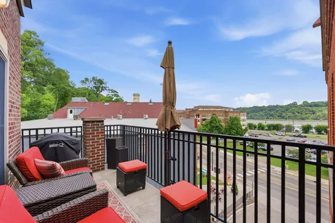 350 Main Street N Stillwater MN 55082