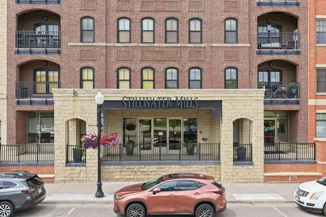 350 Main Street N Stillwater MN 55082