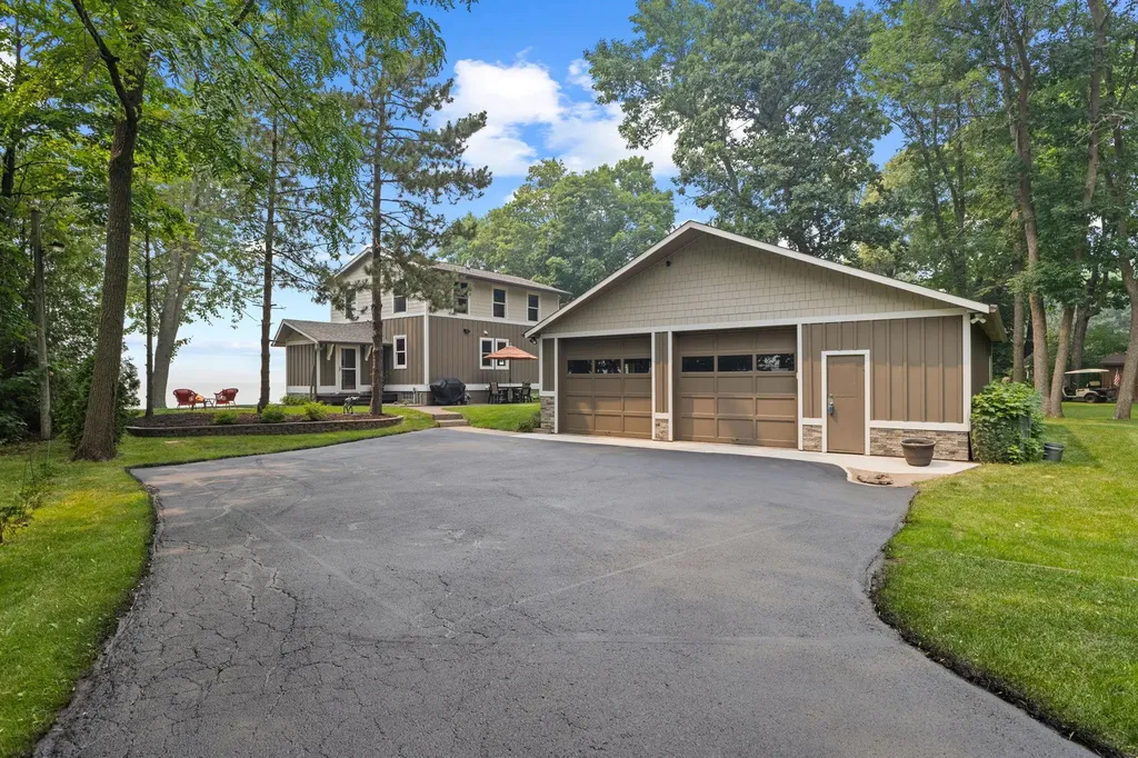 16405 328th Avenue Isle MN 56342