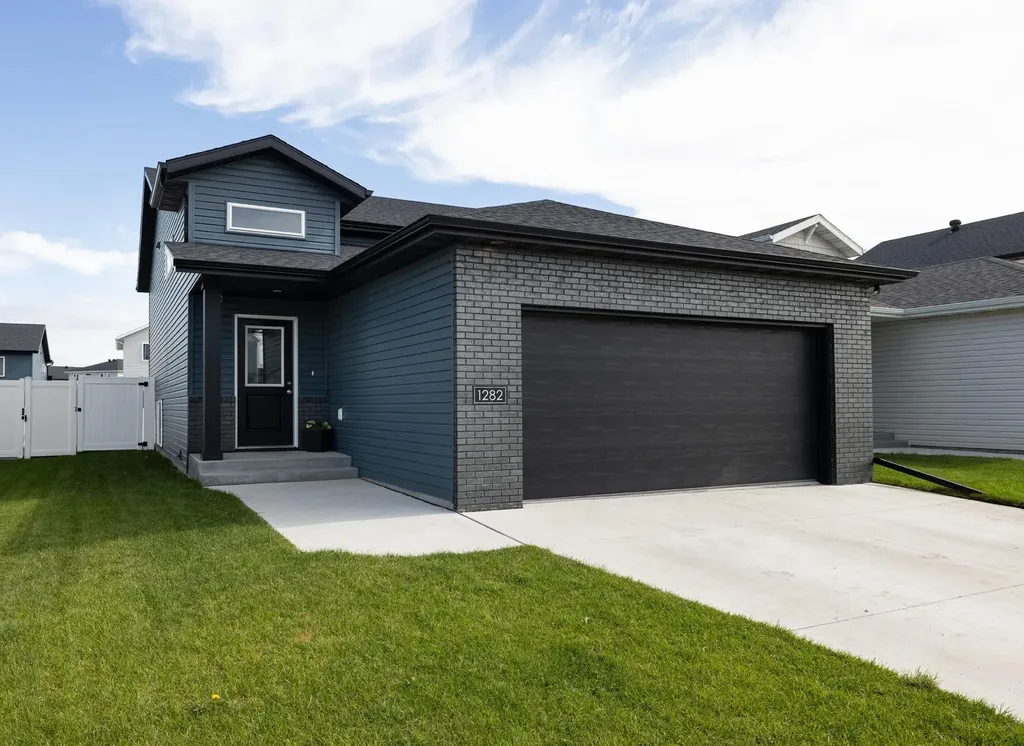 1282 Rachel Drive W West Fargo ND 58078
