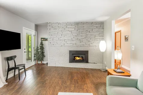 47 Skyline Drive Mankato MN 56001